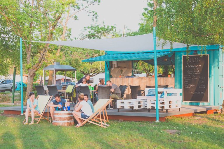 Restaurant buffet lángos Lake Balaton Paletta