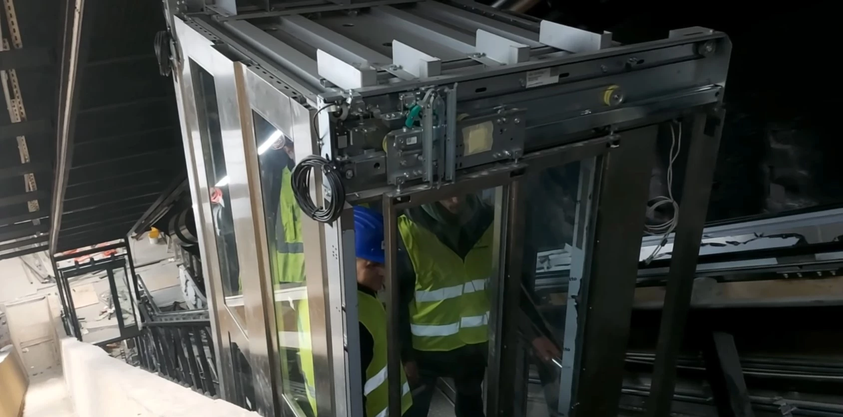 Ferdefelvonó M3 Metro Line Underground