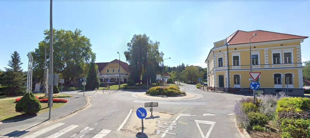 rsz hungarian tiny towns