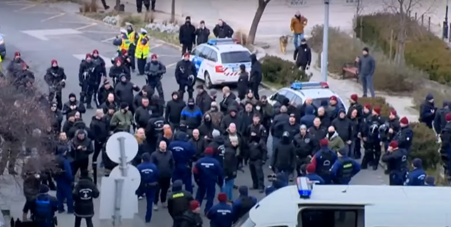 Neo-Nazis anti-fascists in Budapest