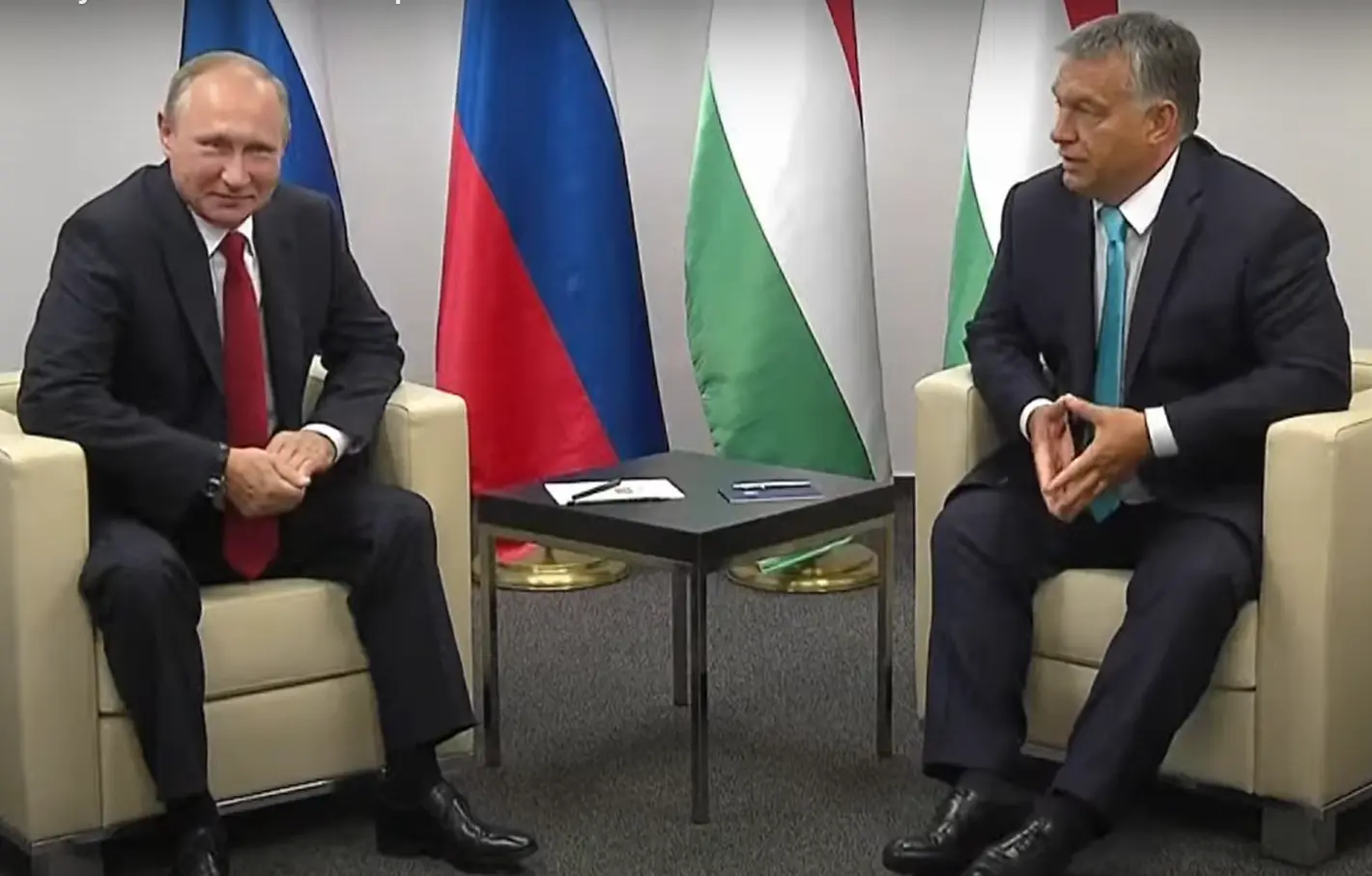 Putin Orbán Russia corruption hungarian