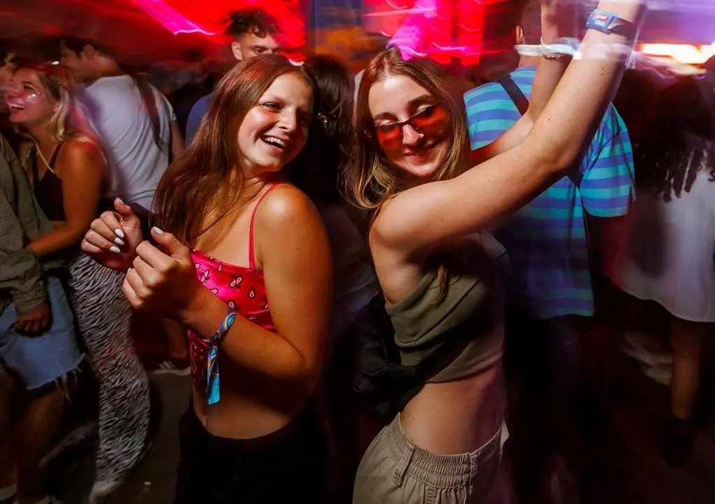 Sziget LGBTQ government