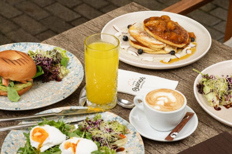 Brunch Bistro Budapest meal brunch