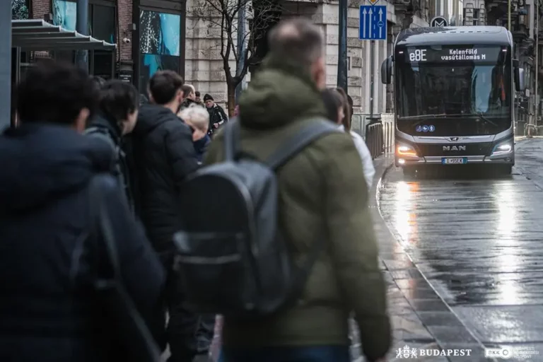 Budapest Transport company compensates passengers