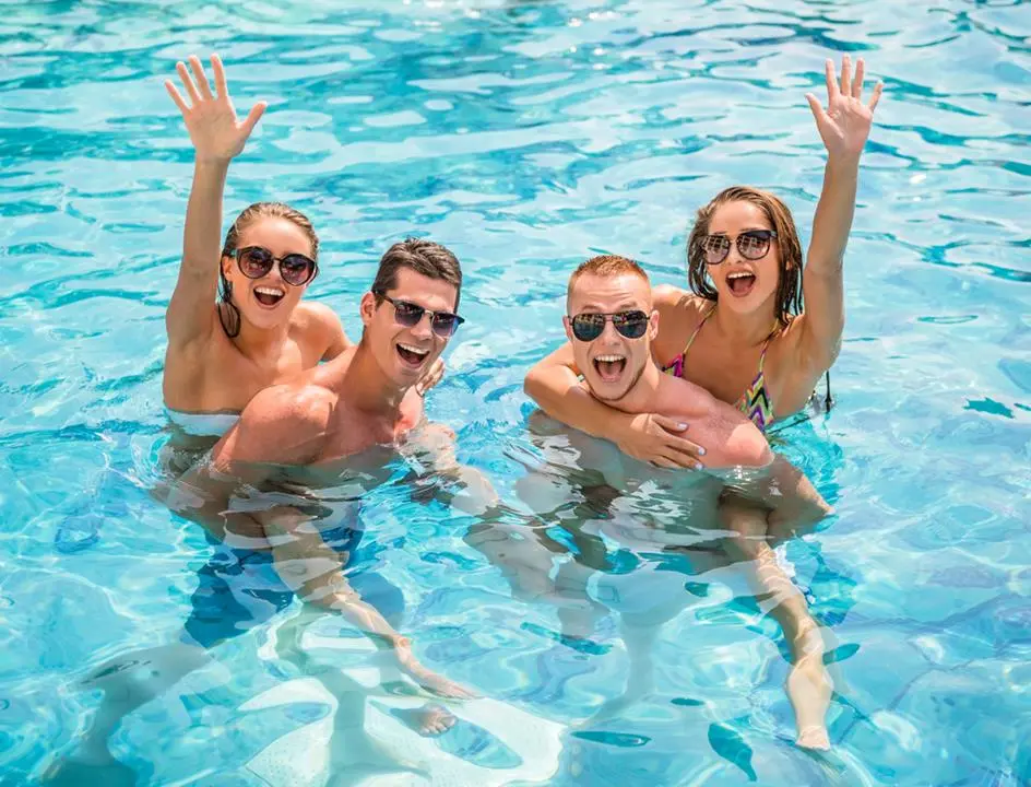 Outdoor pools opened in Hungary