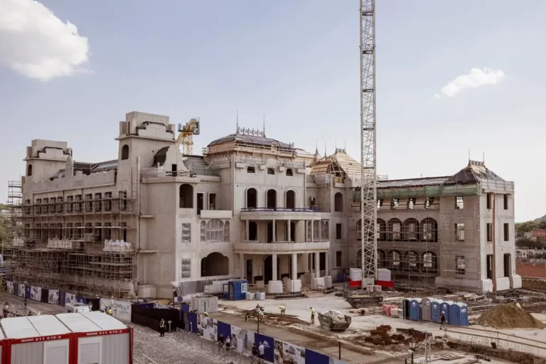 Breathtaking palace in Buda Castle being rebuilt