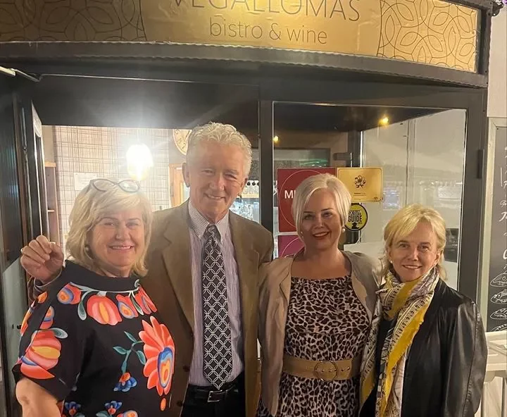 Dallas Bobby Ewing Patrick Duffy and Linda Purl in Hungary (Copy)