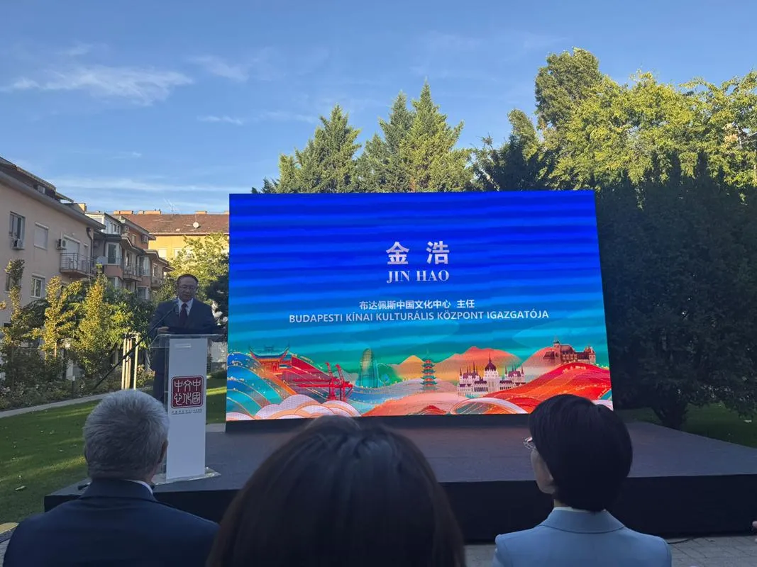Ningbo cultural and tourism promotion event successfully held in Budapest (2)