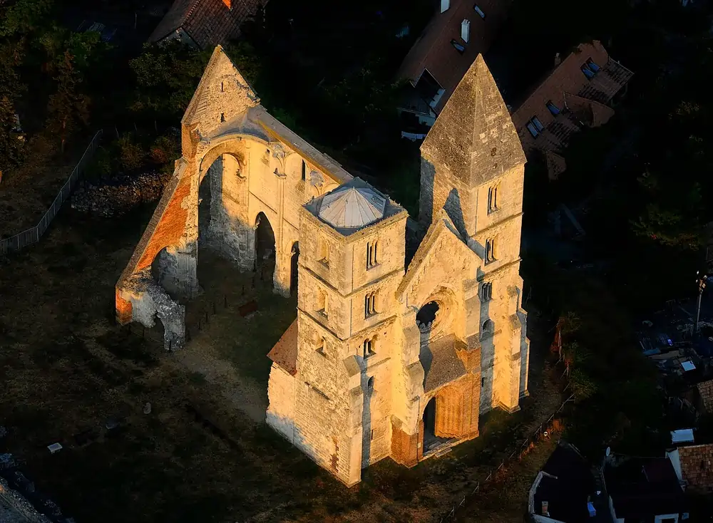 Debate flares over the fate of Hungary’s famous ruined basilica
