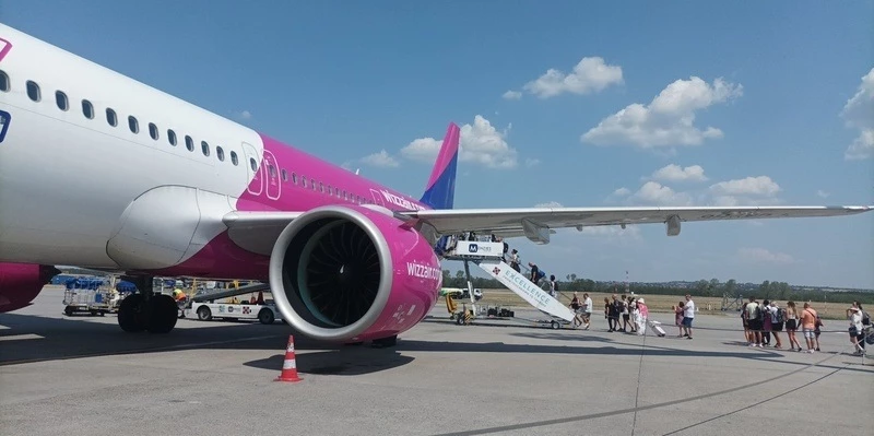 rsz-wizz air-flight