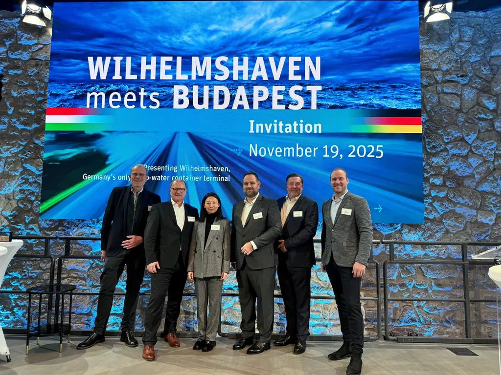 Wilhelmshaven port and logistics industry presents itself in Budapest
