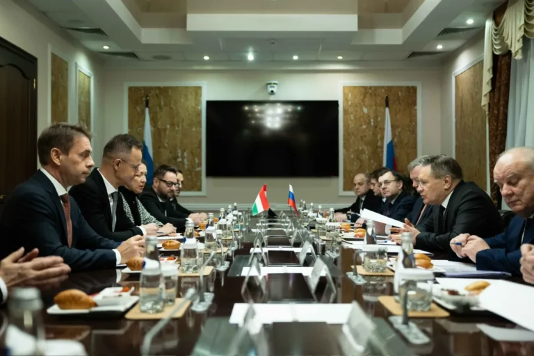 Hungarian FM Szijjártó in Moscow