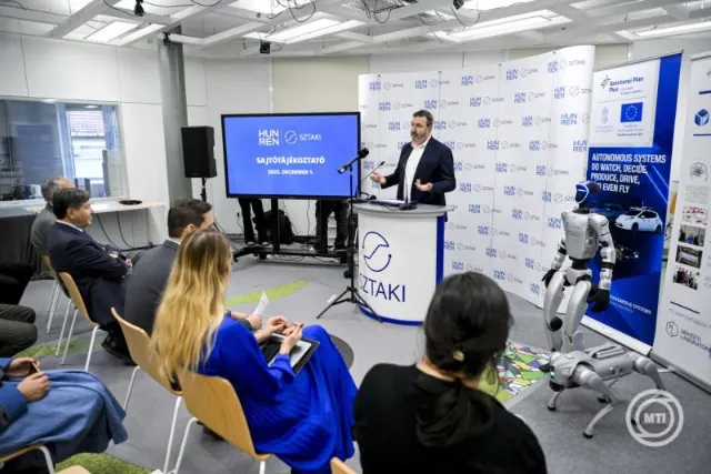 Hungarian research team will develop humanoid robots
